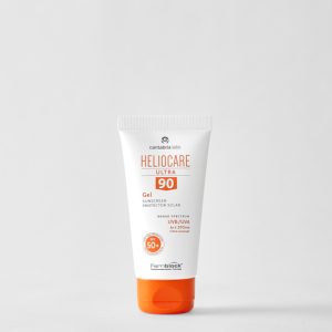 Сонцезахисний гель Ультра90 SPF 50 для комбінованої та жирної шкіри Cantabria Labs HELIOCARE ULTRA GEL